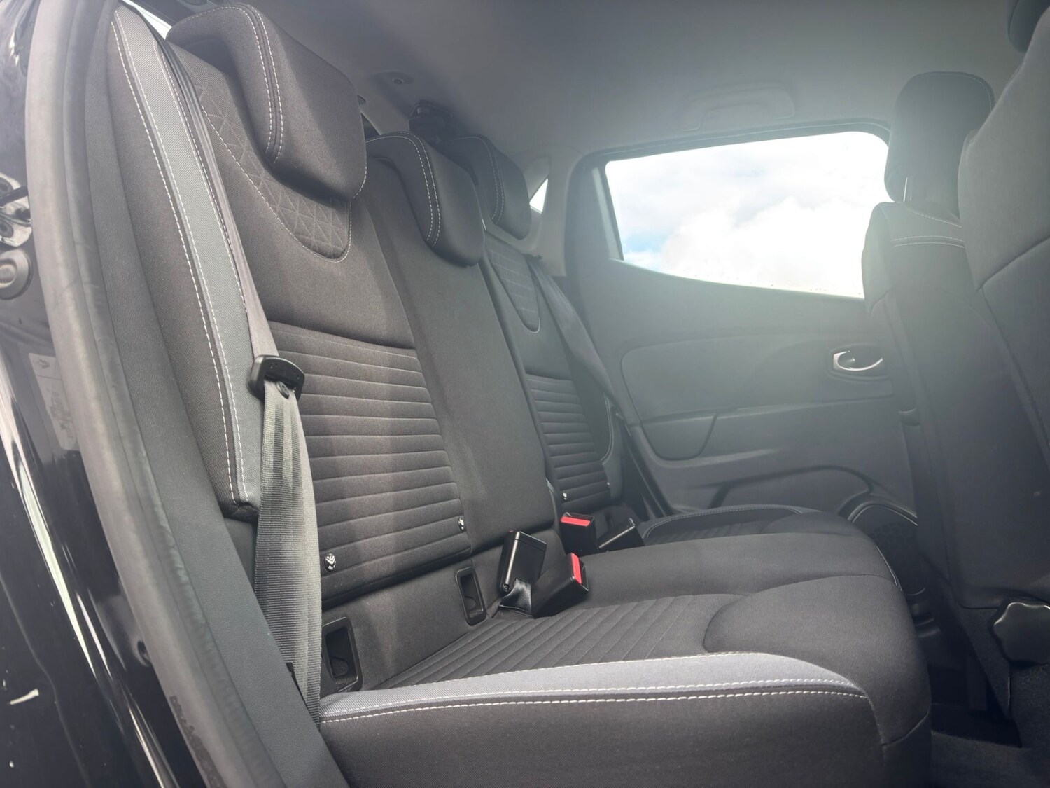 Used Renault Clio 2016 for sale - 78180013: Photo 16