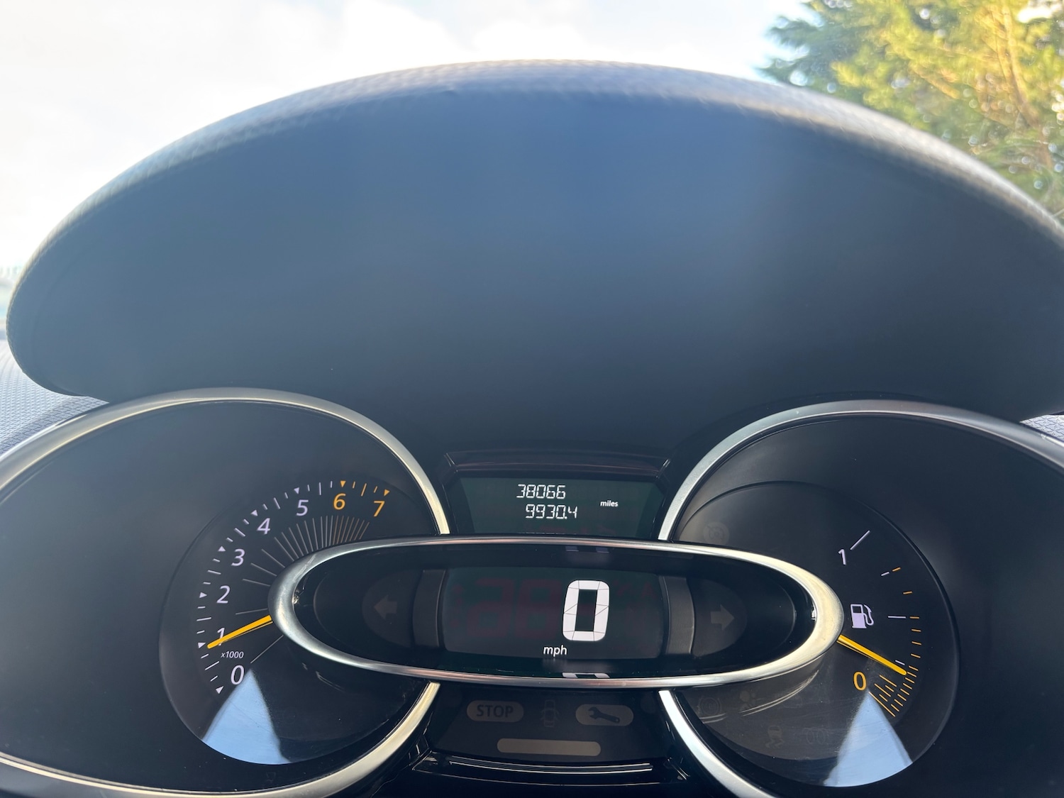 Used Renault Clio 2015 for sale - 77210078: Photo 12