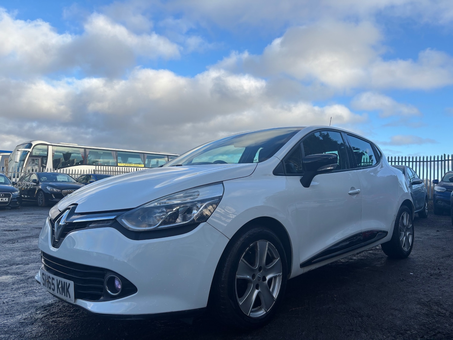 Used Renault Clio 2015 for sale - 77210078: Photo 4