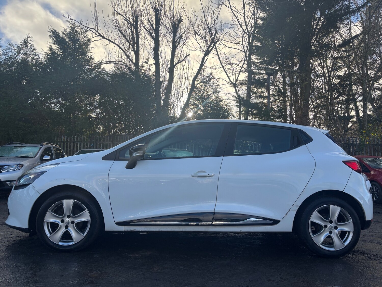 Used Renault Clio 2015 for sale - 77210078: Photo 8