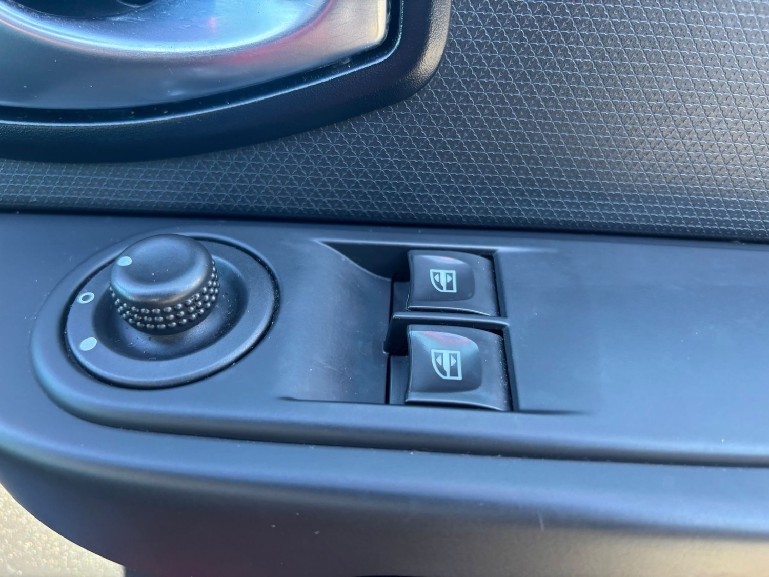 Used Renault Clio 2016 for sale - 77717702: Photo 18