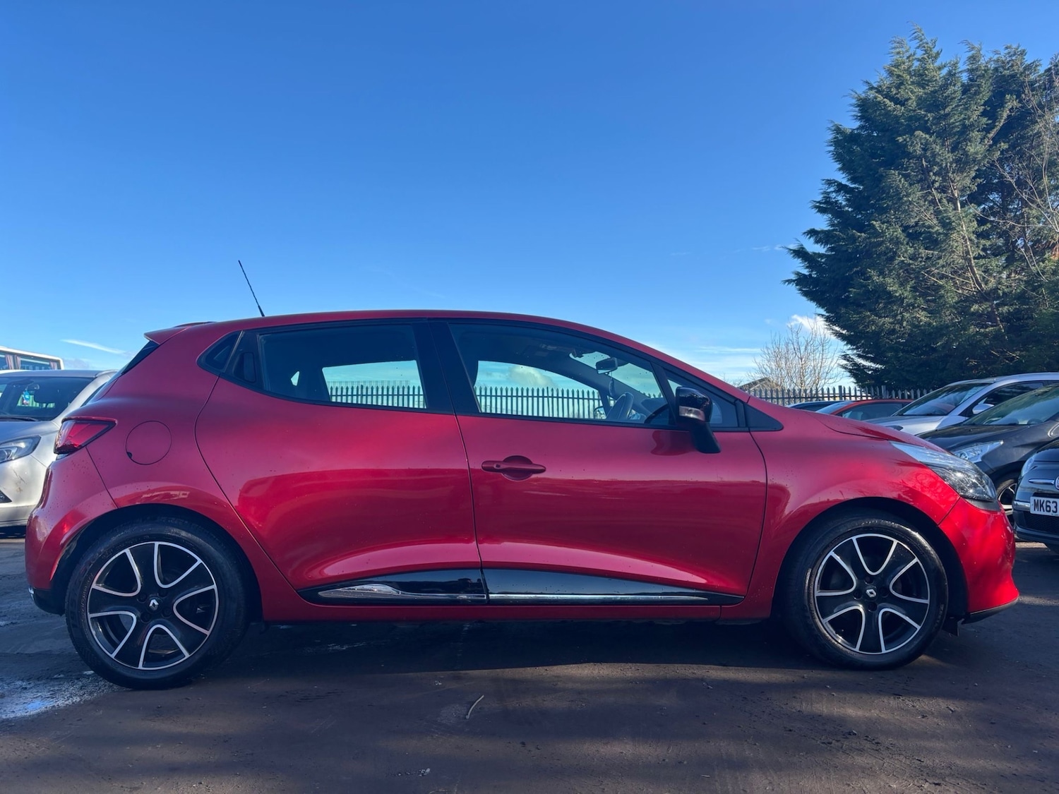 Used Renault Clio 2016 for sale - 77717702: Photo 6