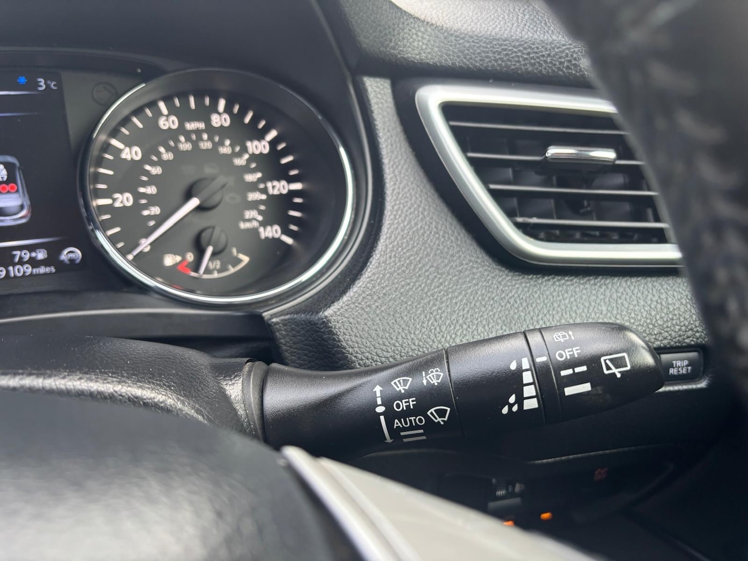 Used Nissan Qashqai 2015 for sale - 77404880: Photo 17