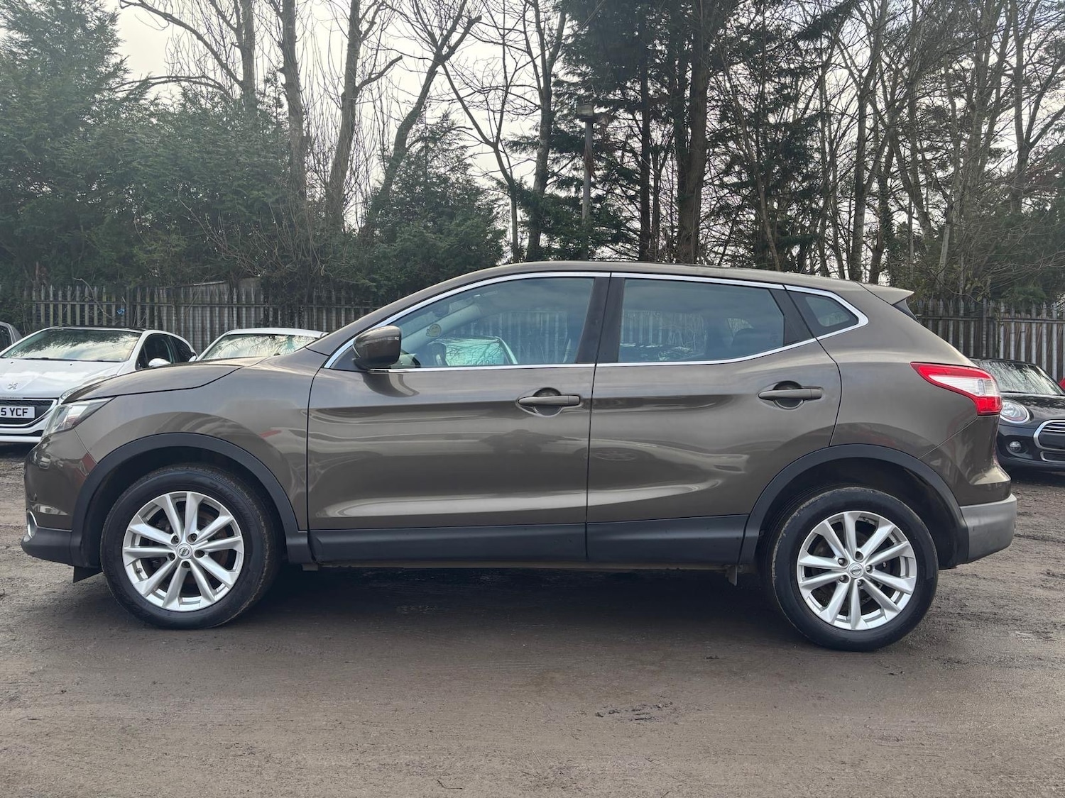 Used Nissan Qashqai 2015 for sale - 77404880: Photo 6