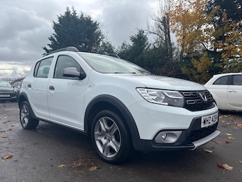 Used Dacia Sandero Stepway 2018 for sale - 76476971: Photo