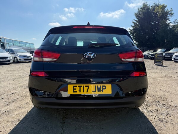 Used Hyundai i30 2017 for sale - 74703313: Photo 8