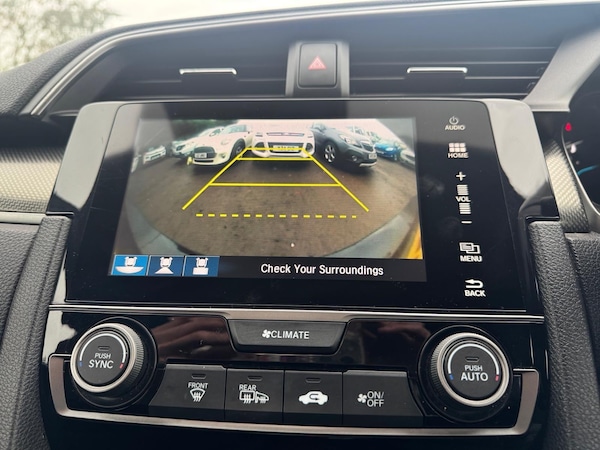 Used Honda Civic 2018 for sale - 75996505: Photo 12