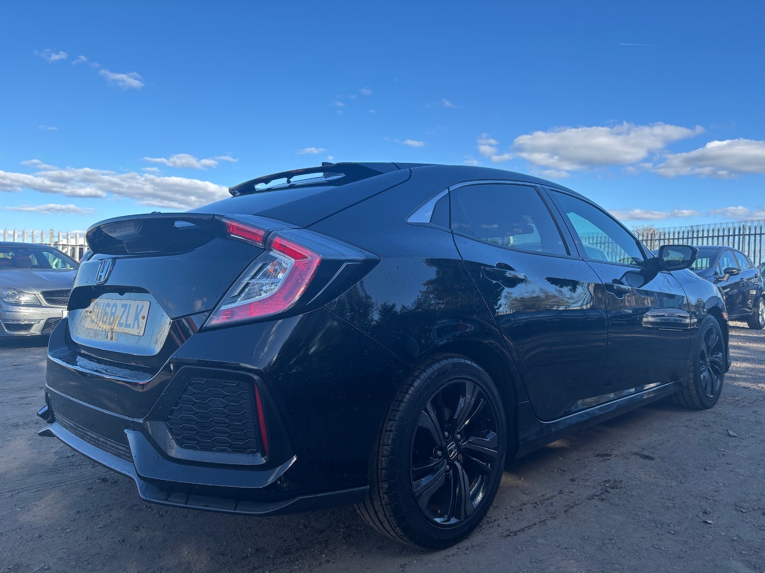 Used Honda Civic 2018 for sale - 75996505: Photo 5