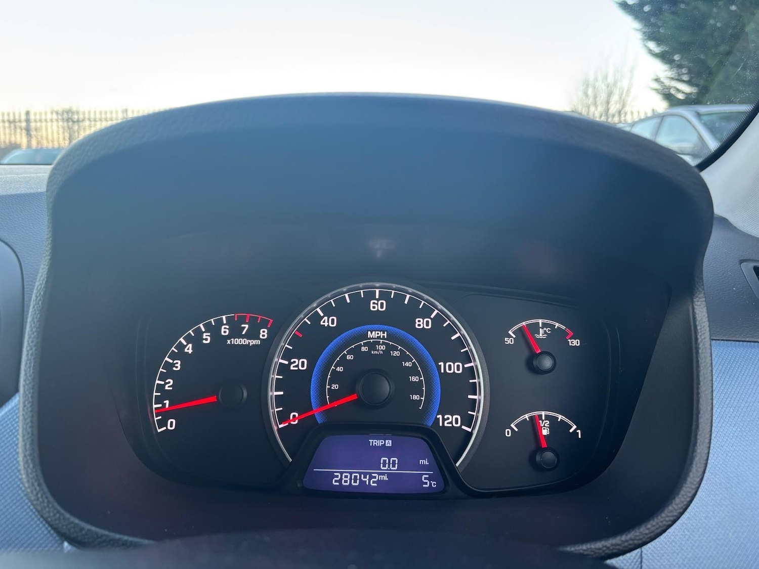 Used Hyundai i10 2016 for sale - 77702674: Photo 12