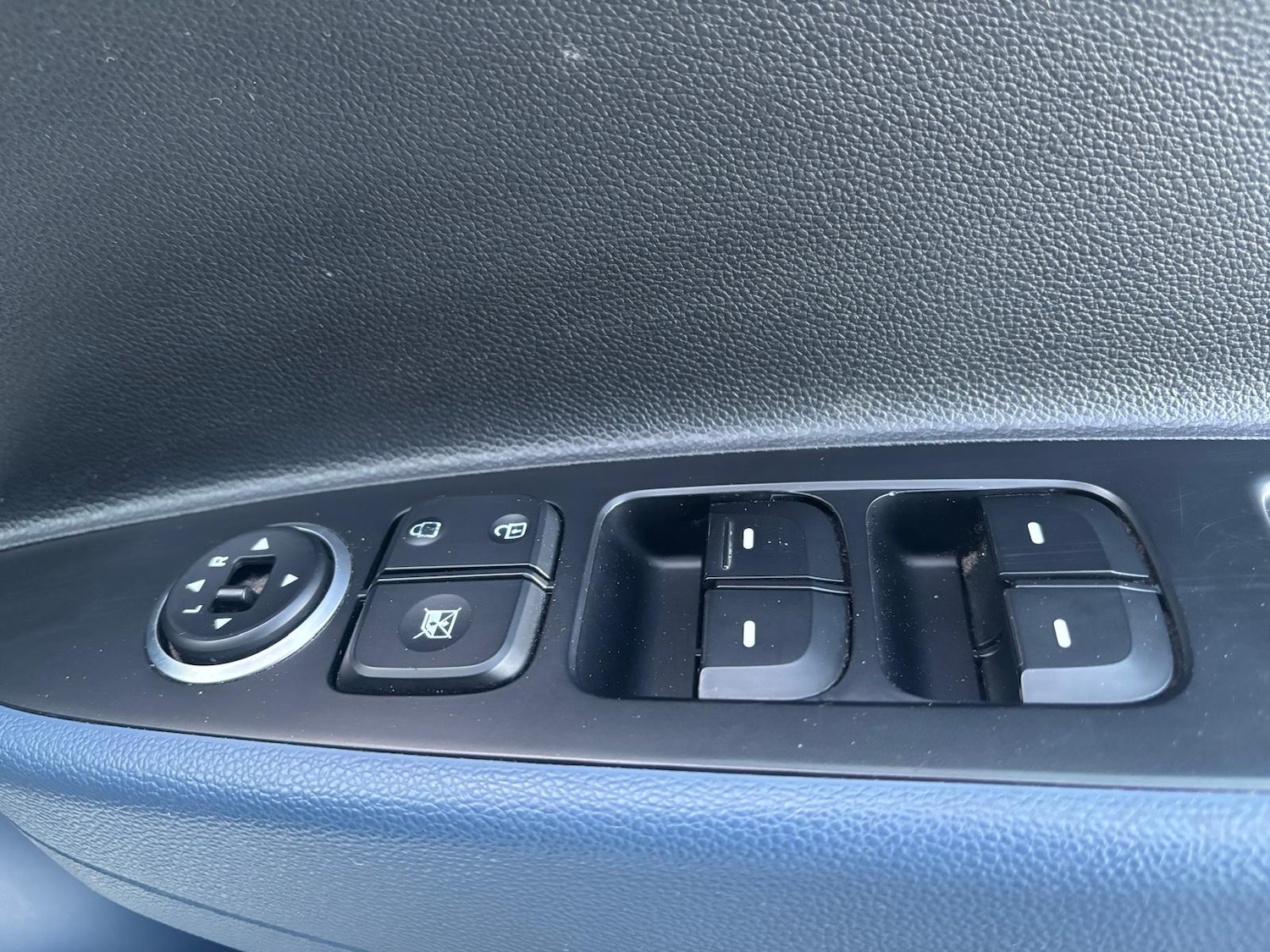 Used Hyundai i10 2016 for sale - 77702674: Photo 14