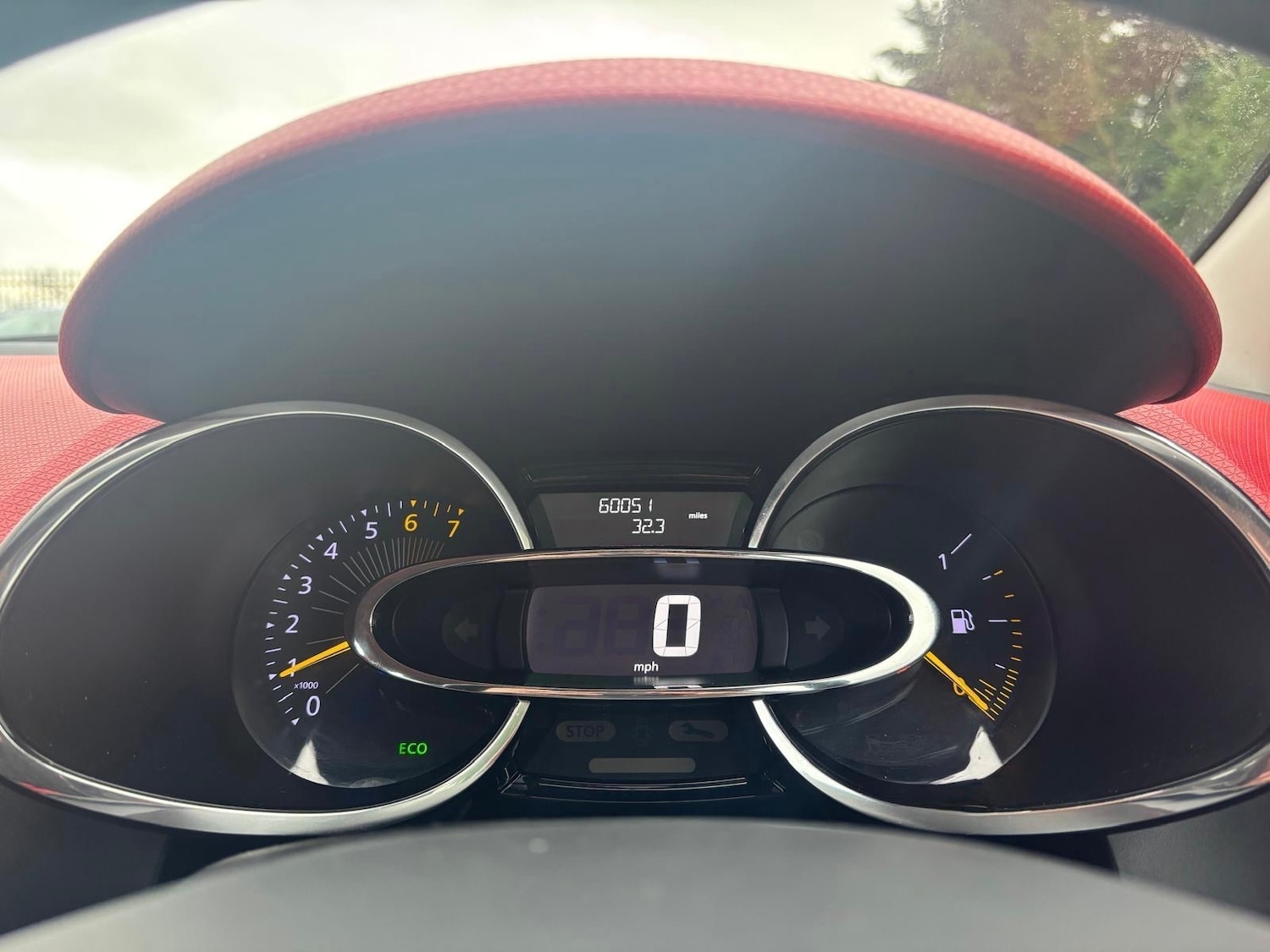 Used Renault Clio 2014 for sale - 76834697: Photo 11