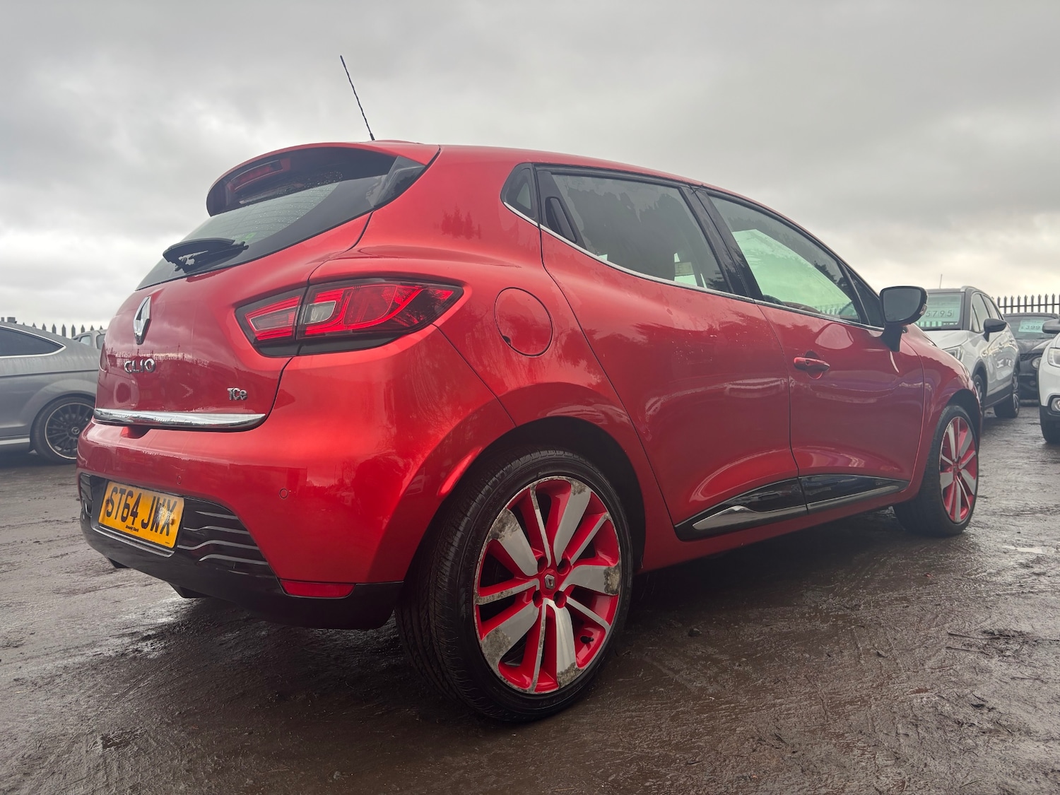 Used Renault Clio 2014 for sale - 76834697: Photo 4