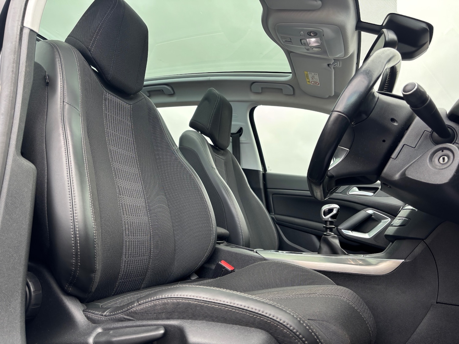 Used Peugeot 308 2017 for sale - 77930605: Photo 10