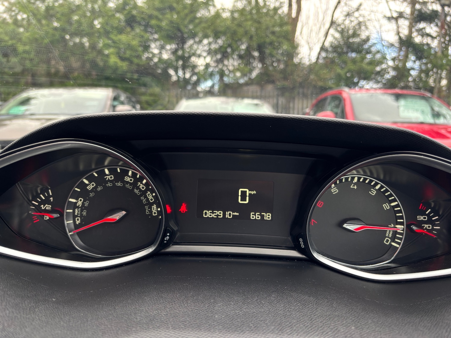 Used Peugeot 308 2017 for sale - 77930605: Photo 12