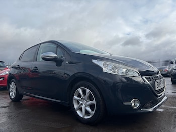 Used Peugeot 208 2015 for sale - 77617167: Photo