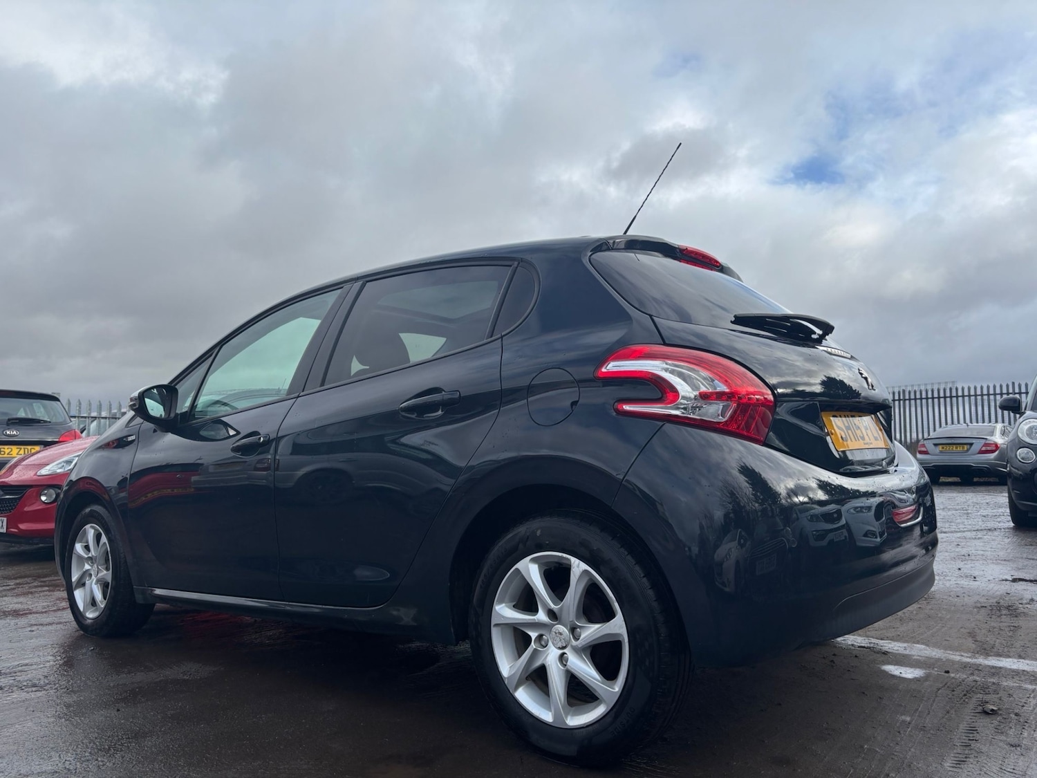 Used Peugeot 208 2015 for sale - 77617167: Photo 7
