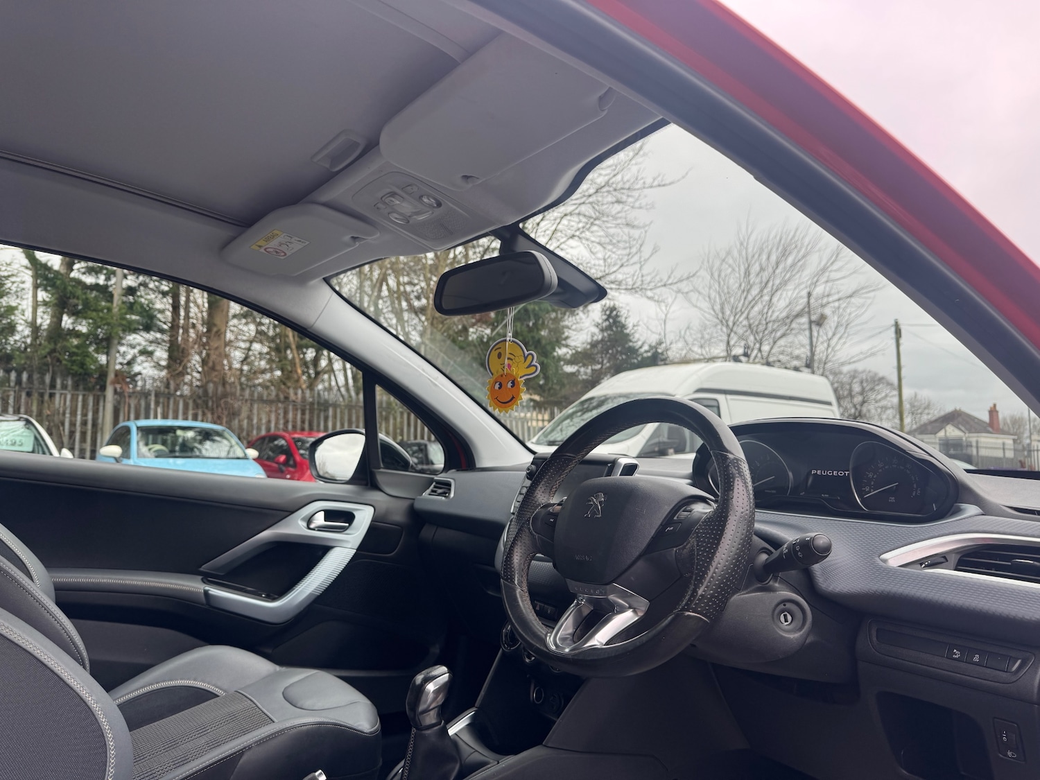 Used Peugeot 208 2015 for sale - 77335917: Photo 13