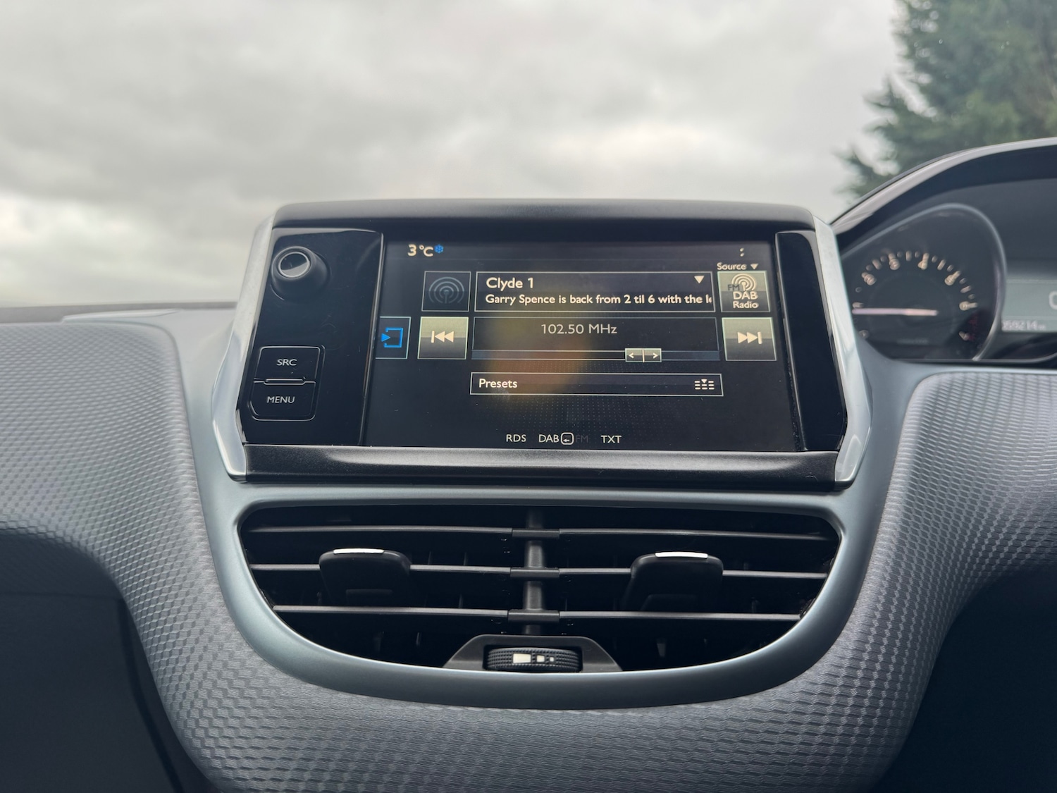 Used Peugeot 208 2015 for sale - 77335917: Photo 15