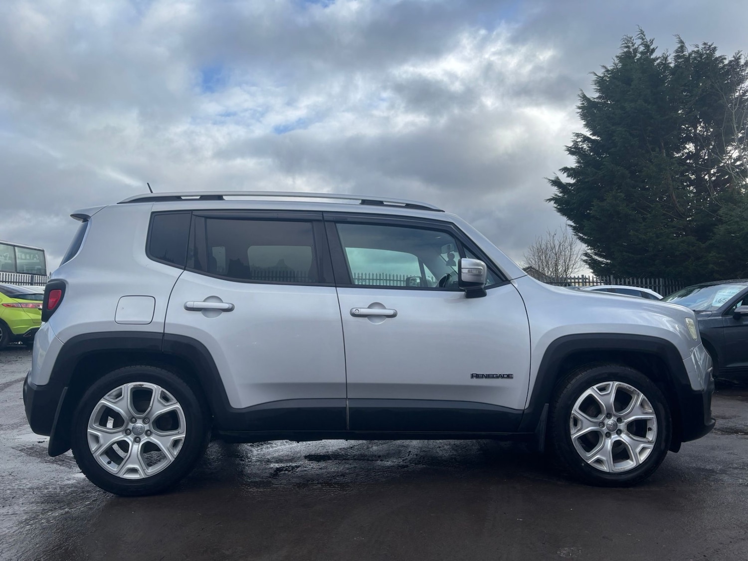 Used Jeep Renegade 2016 for sale - 77568082: Photo 6