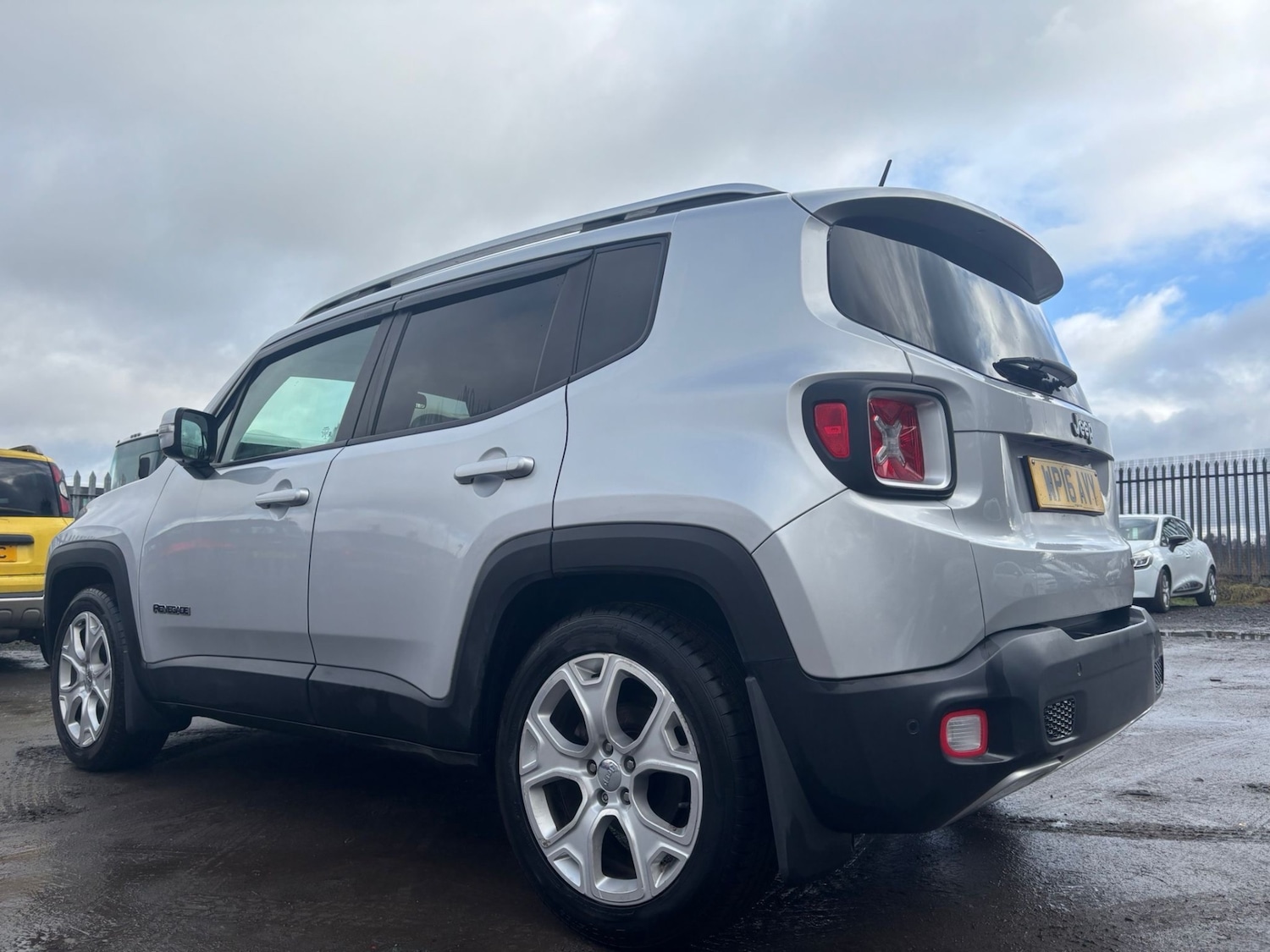 Used Jeep Renegade 2016 for sale - 77568082: Photo 7