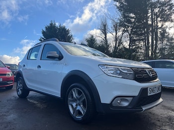 Used Dacia Sandero Stepway 2017 for sale - 76611695: Photo
