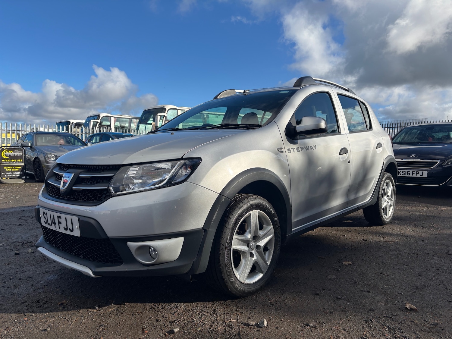 Used Dacia Sandero Stepway 2014 for sale - 76330992: Photo 4