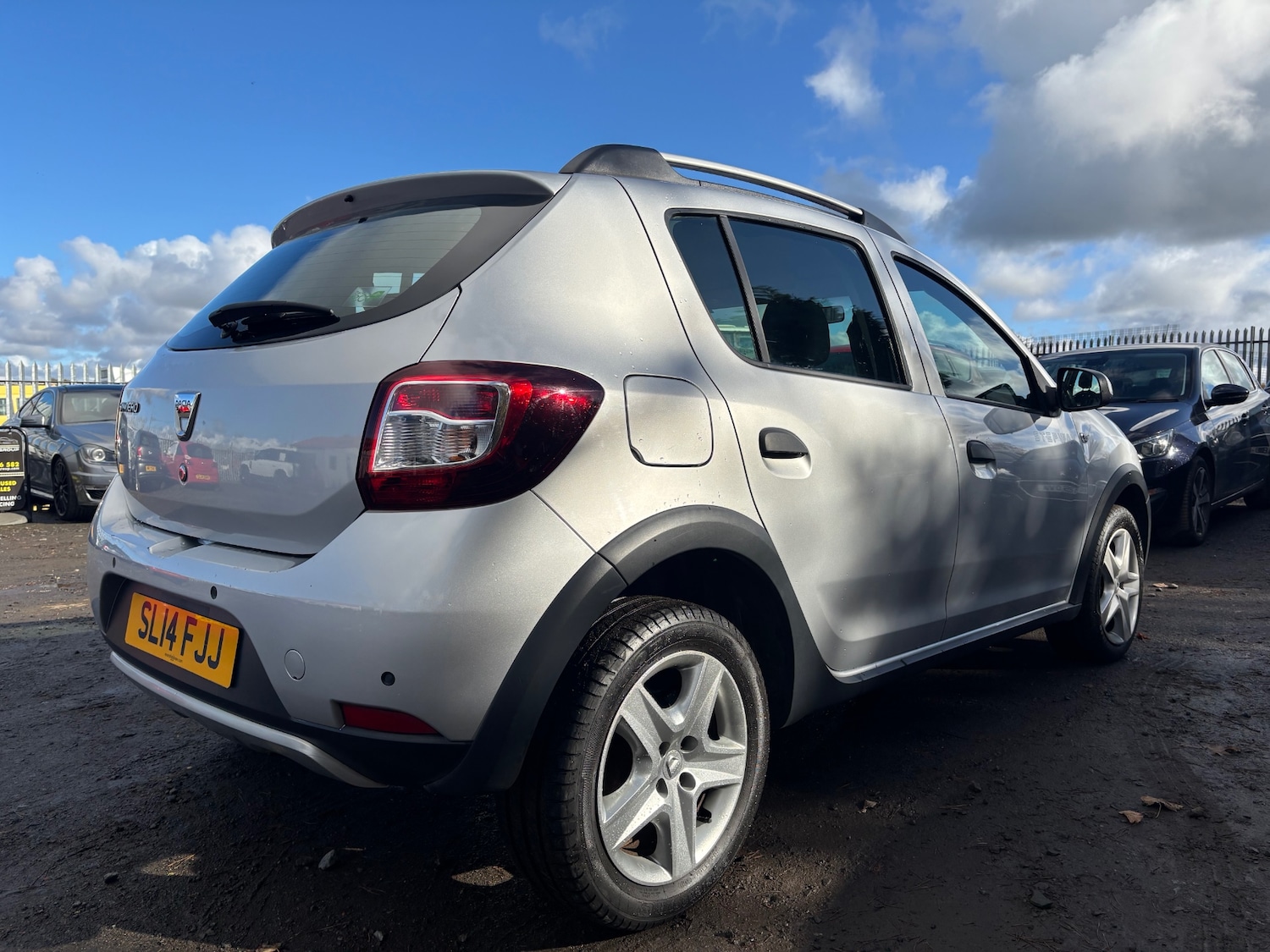 Used Dacia Sandero Stepway 2014 for sale - 76330992: Photo 7