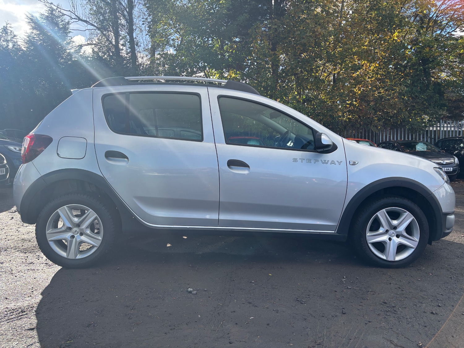 Used Dacia Sandero Stepway 2014 for sale - 76330992: Photo 9