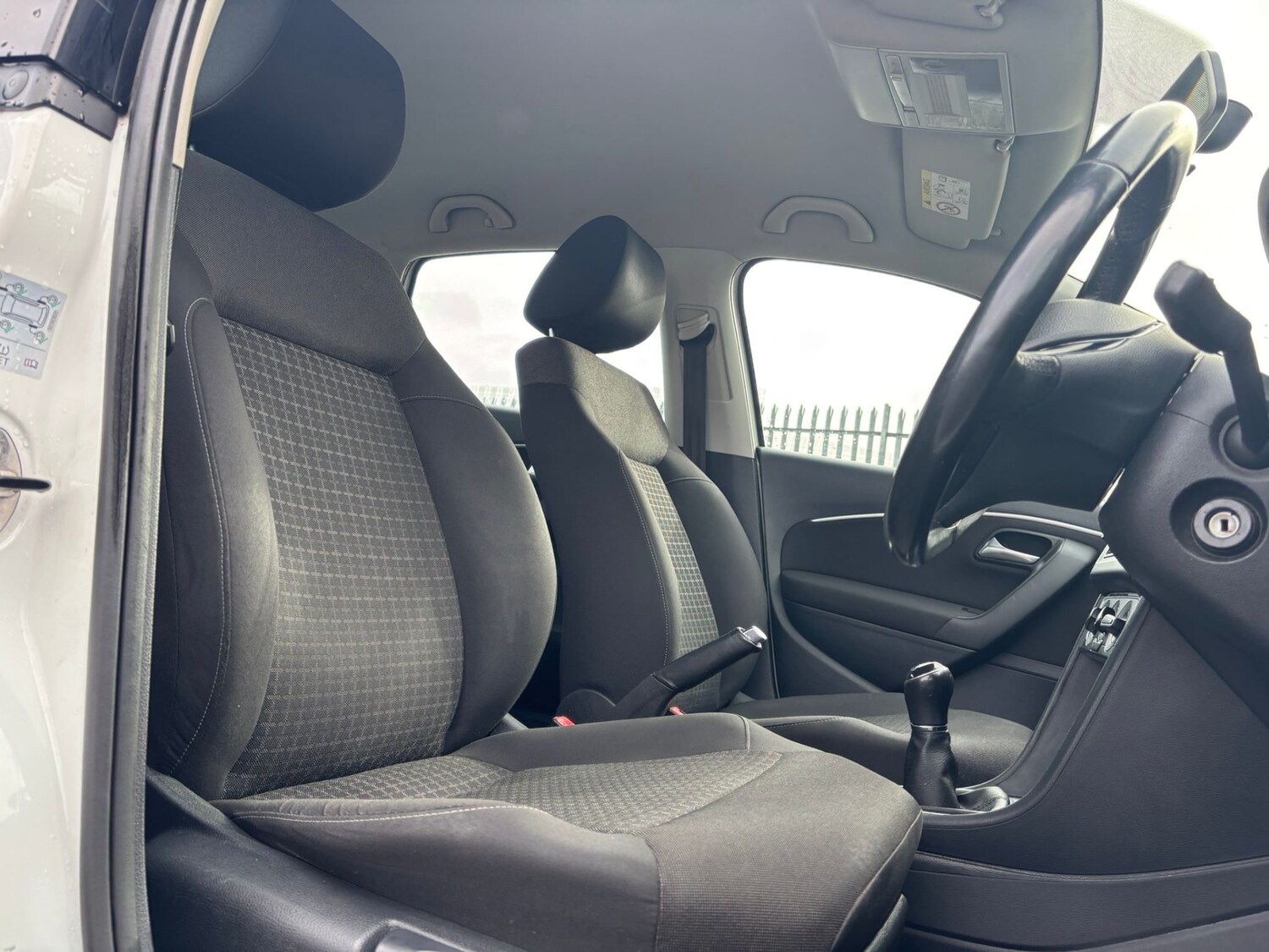 Used Volkswagen Polo 2015 for sale - 77998130: Photo 12