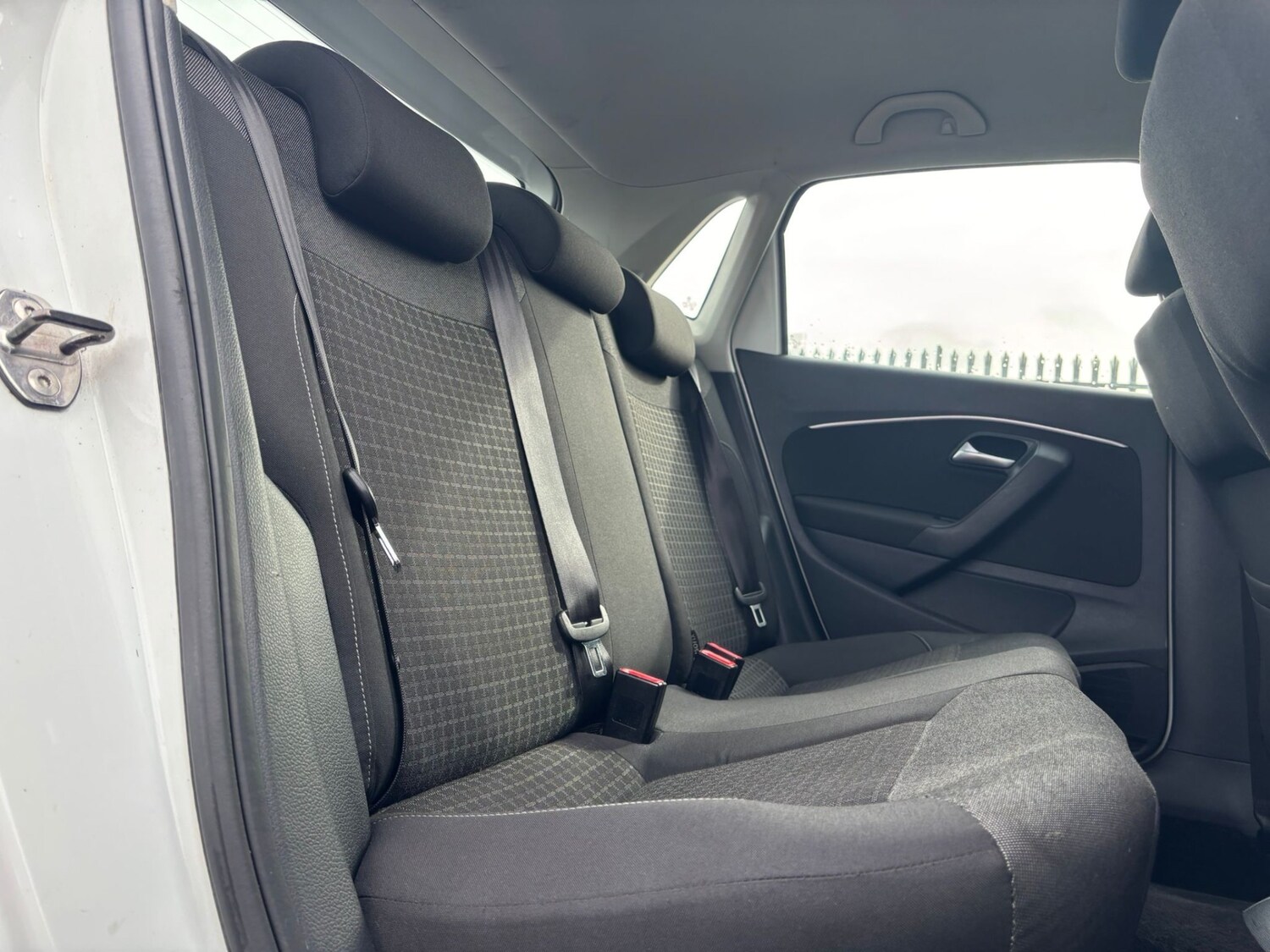 Used Volkswagen Polo 2015 for sale - 77998130: Photo 14