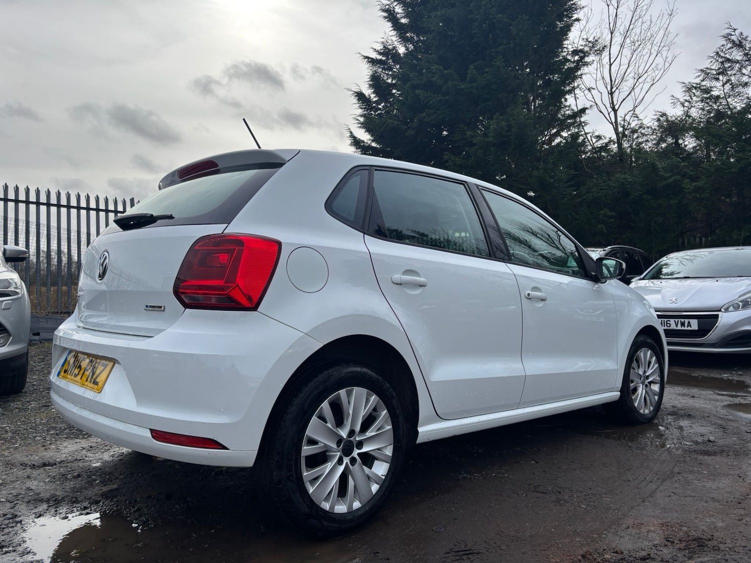 Used Volkswagen Polo 2015 for sale - 77998130: Photo 9