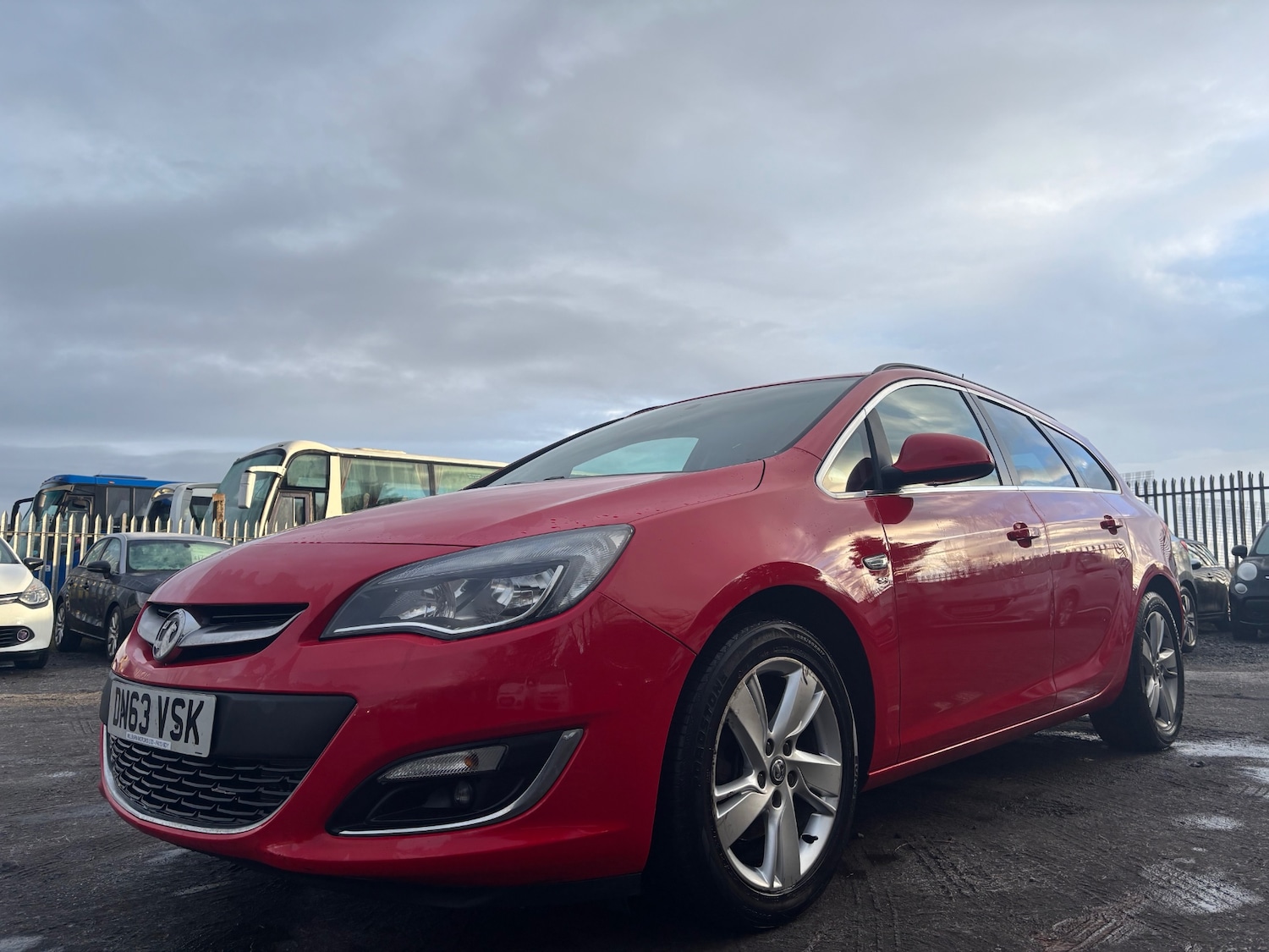 Used Vauxhall Astra 2013 for sale - 77247883: Photo 4