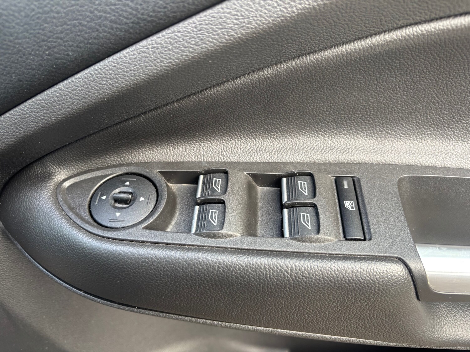 Used Ford Kuga 2015 for sale - 76207403: Photo 14