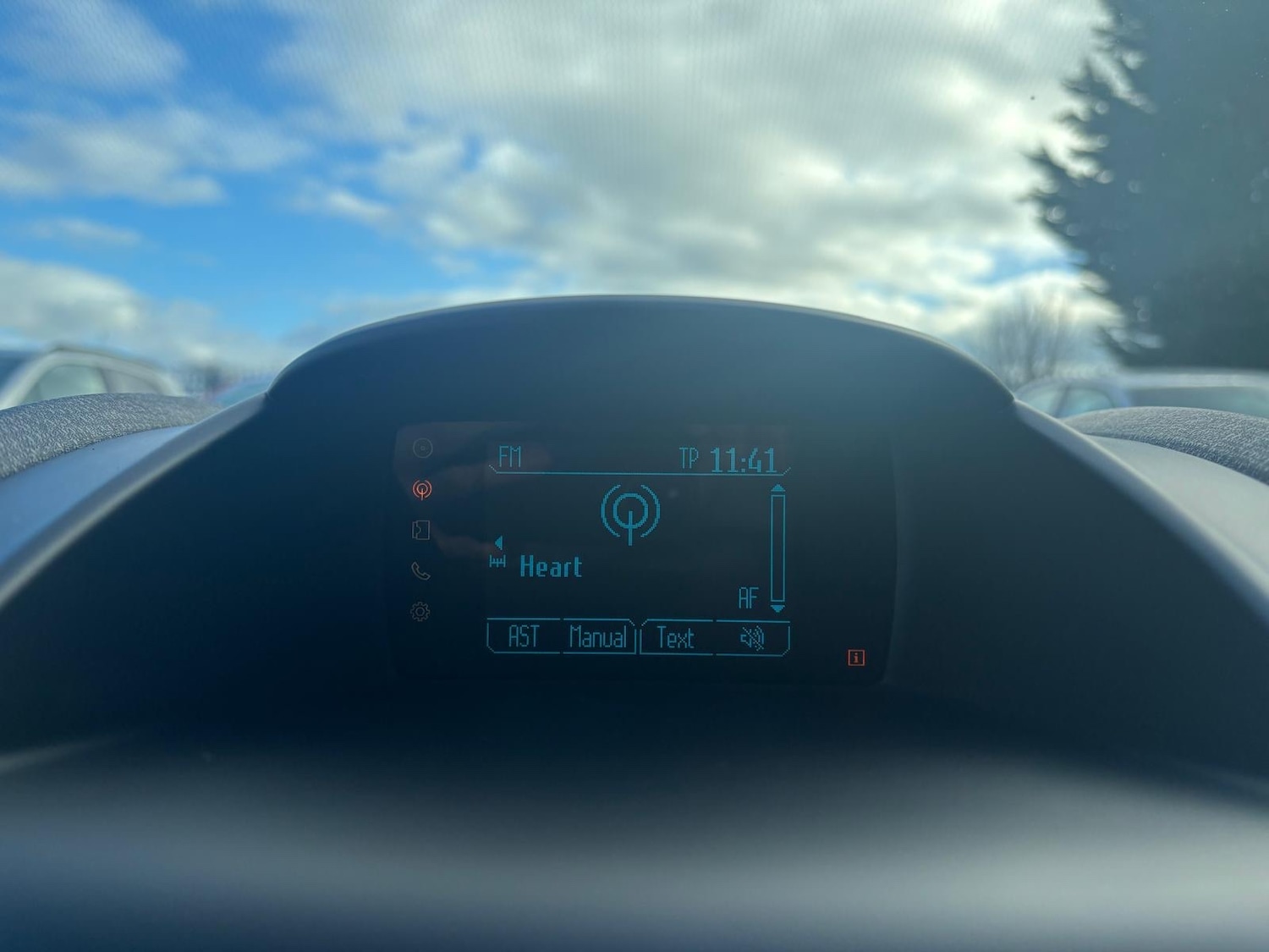 Used Ford Fiesta 2014 for sale - 77364129: Photo 17