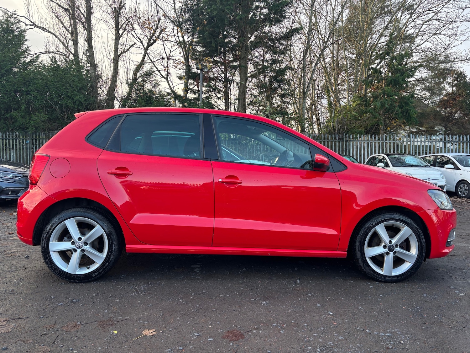 Used Volkswagen Polo 2014 for sale - 76580485: Photo 5