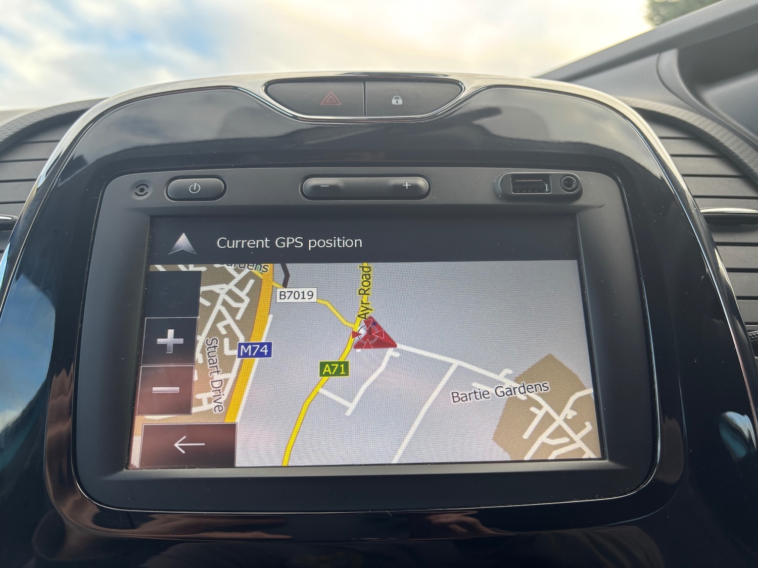 Used Renault Captur 2014 for sale - 76762489: Photo 13