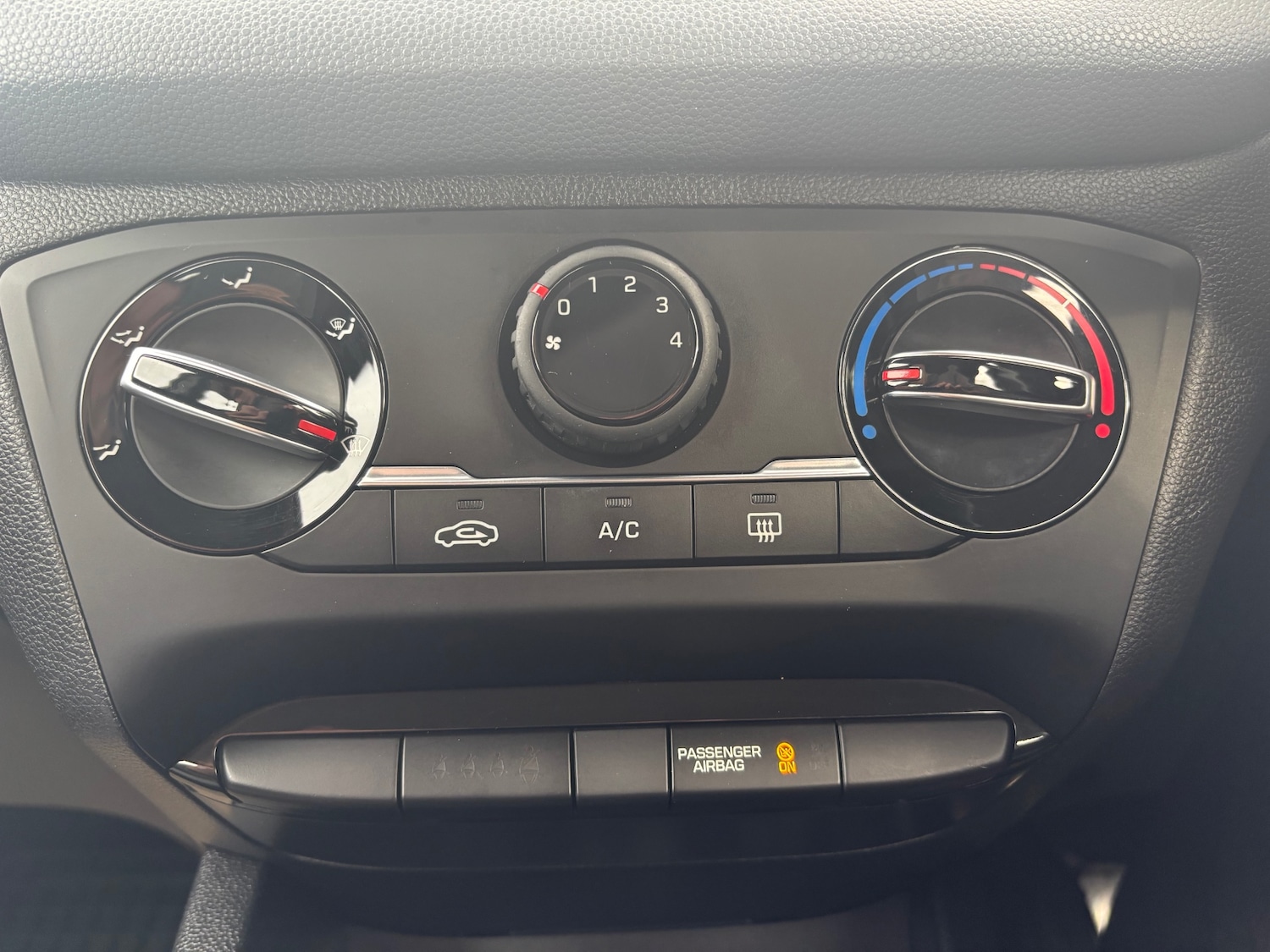 Used Hyundai i20 2015 for sale - 75997205: Photo 14