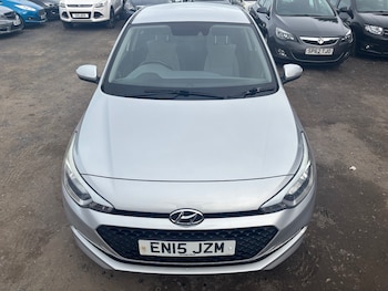 Used Hyundai i20 2015 for sale - 75997205: Photo