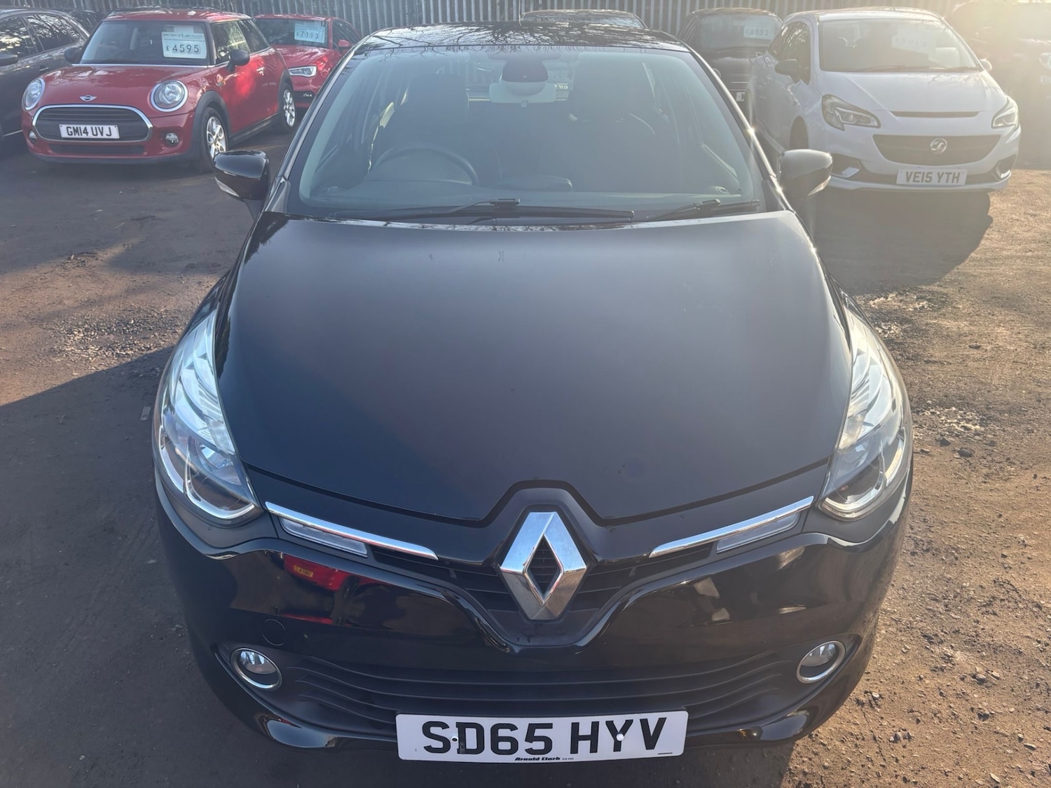 Used Renault Clio 2015 for sale - 77759084: Photo 3