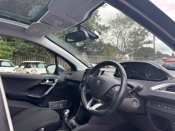 Used Peugeot 208 2016 for sale - 76036433: Photo 10