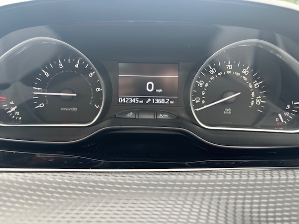 Used Peugeot 208 2016 for sale - 76036433: Photo 13