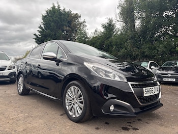 Peugeot - 208