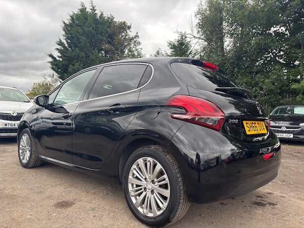 Used Peugeot 208 2016 for sale - 76036433: Photo 5