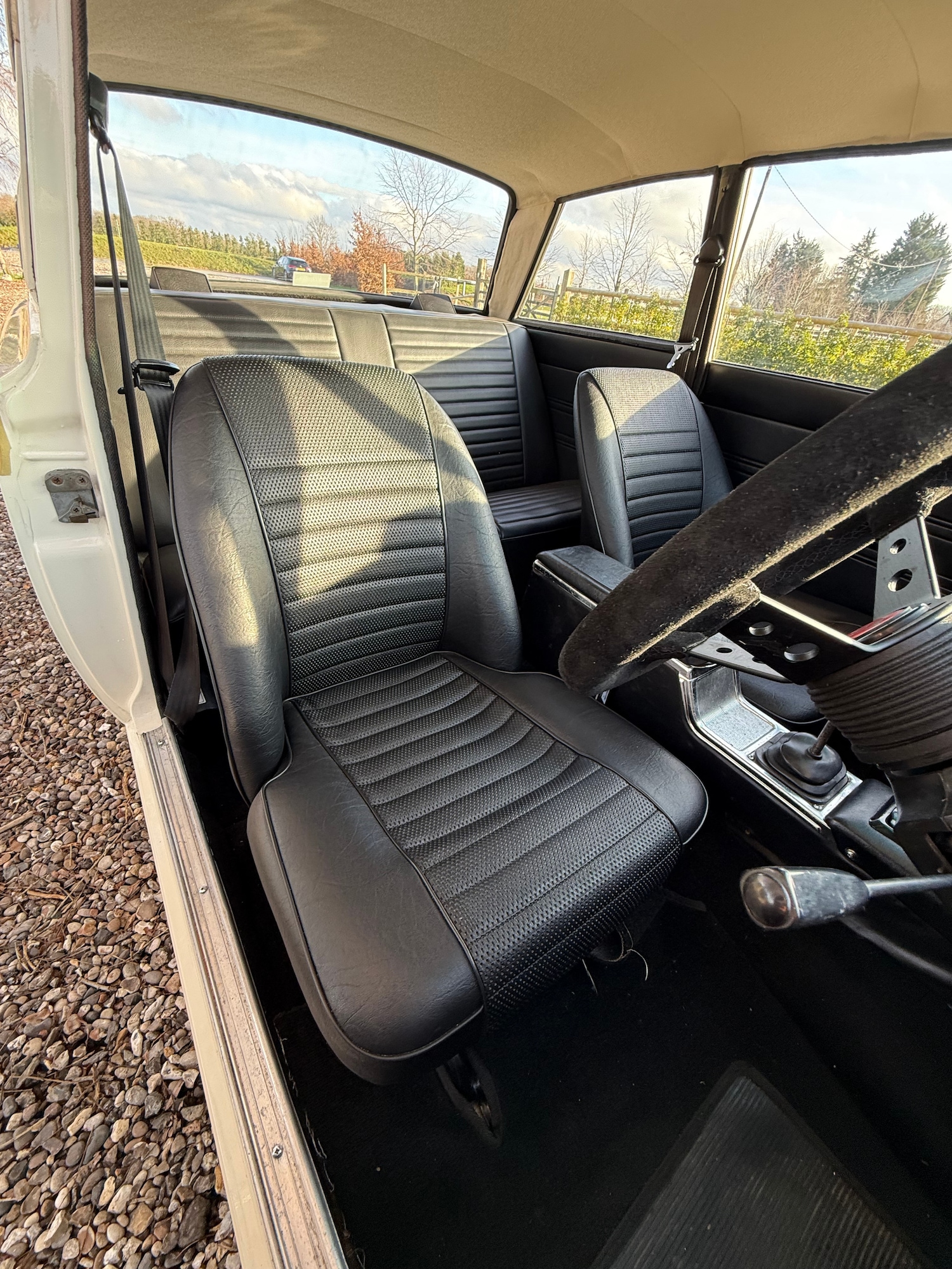 Used Ford Cortina 1965 for sale - 77241850: Photo 37