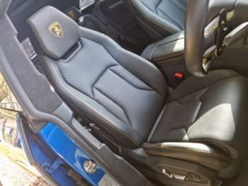 Used Lamborghini Urus 2018 for sale - 74246161: Photo