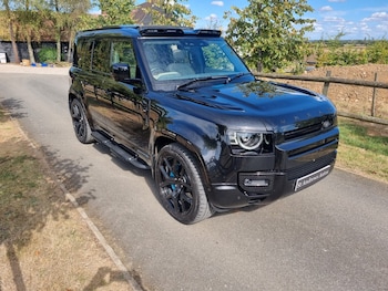 Used Land Rover Defender 2022 for sale - 77605036: Photo