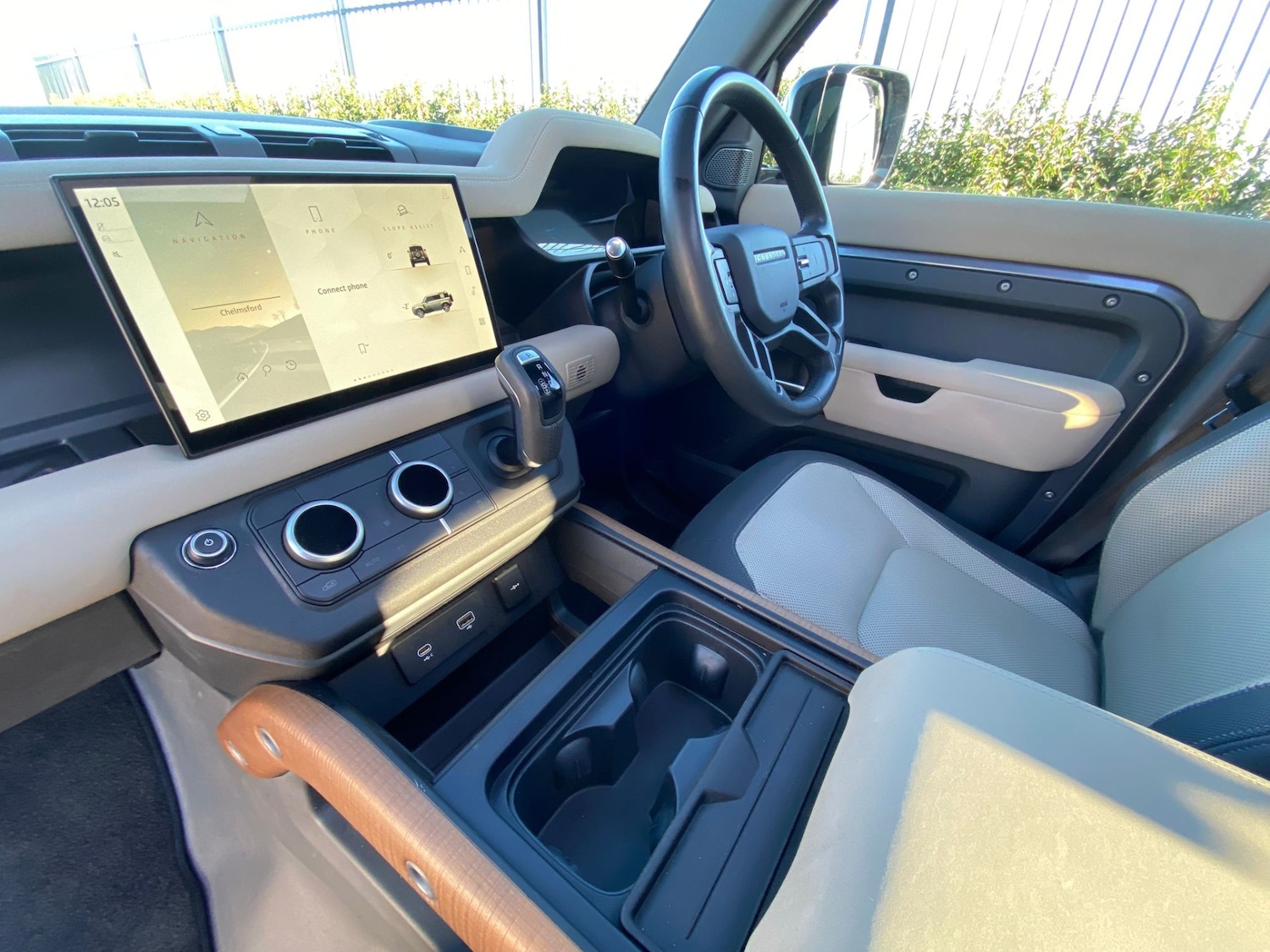 Used Land Rover Defender 2022 for sale - 76807324: Photo 11