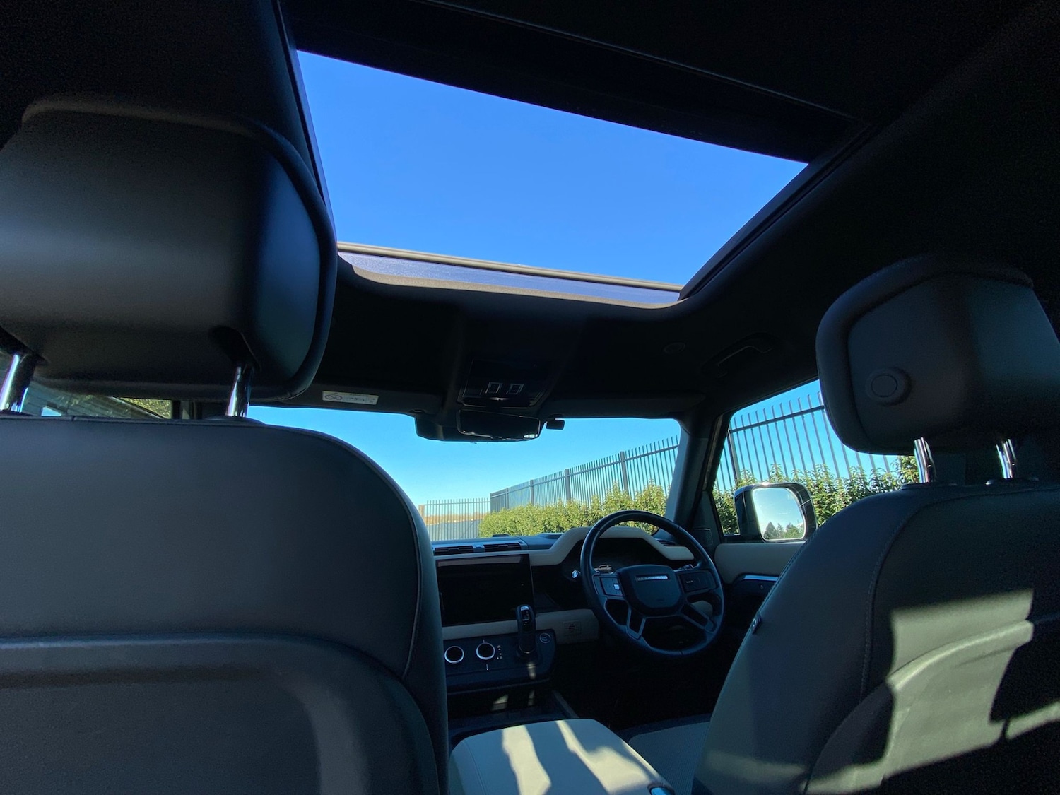 Used Land Rover Defender 2022 for sale - 76807324: Photo 14