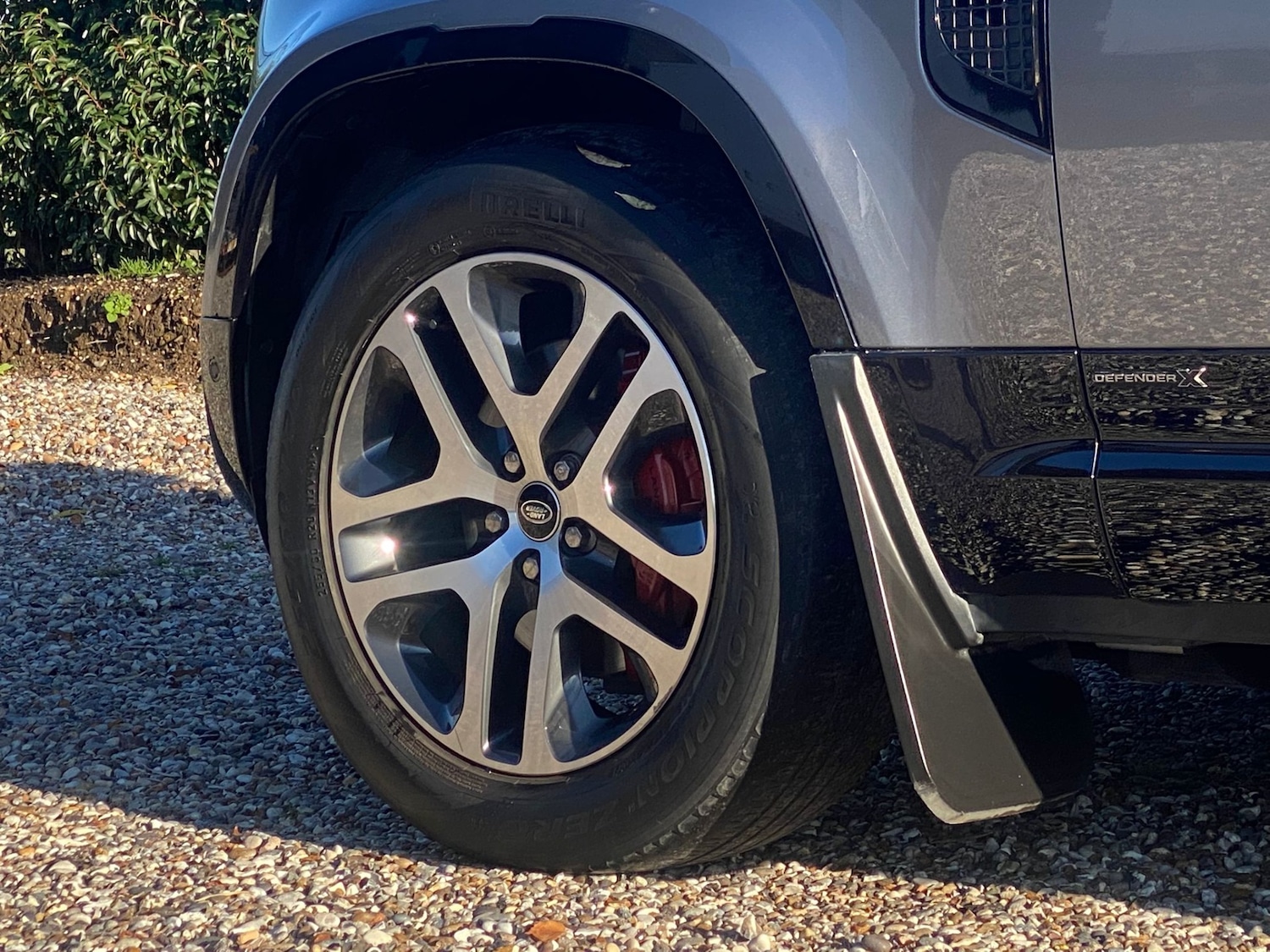 Used Land Rover Defender 2022 for sale - 76807324: Photo 32