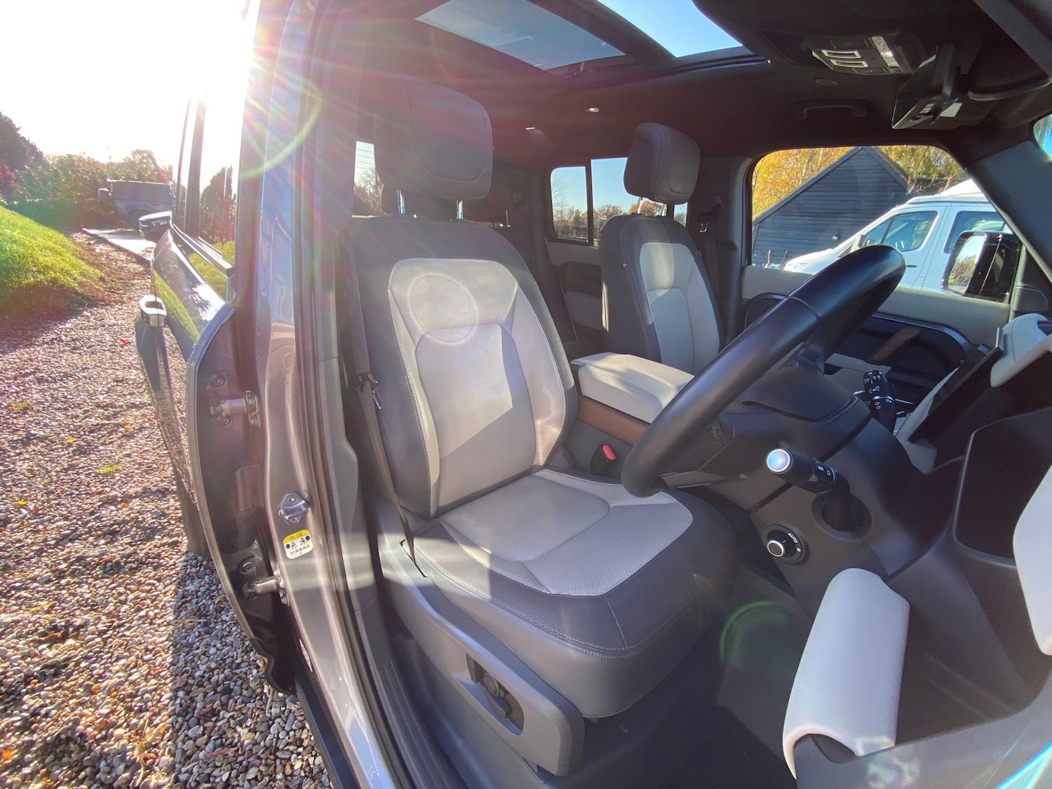 Used Land Rover Defender 2022 for sale - 76807324: Photo 40